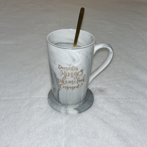 NWOT Does This Ring Make Me Look Engaged Coffee/Tea Set - Picture 11 of 11